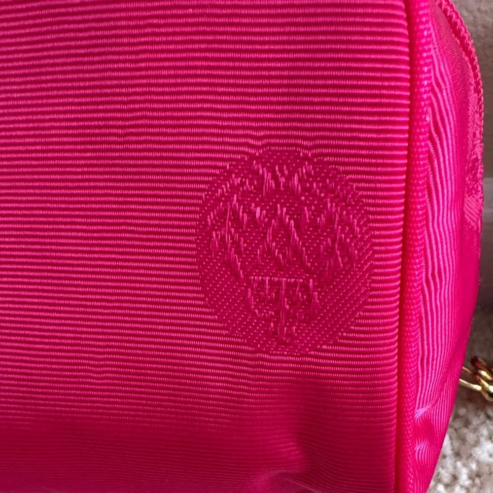 Adrienne Vittadini vibrant pink